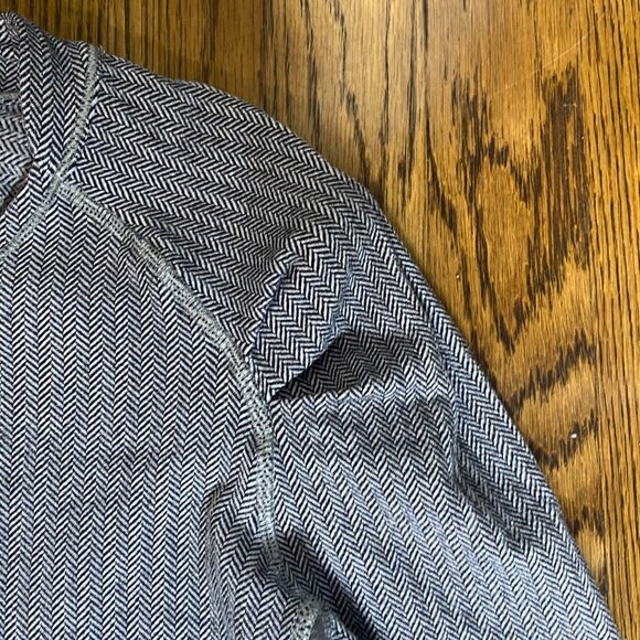 (2) Lulu Lemon Asana jacket and tweed top size 6 women's excellent condition - Picture 9 of 12